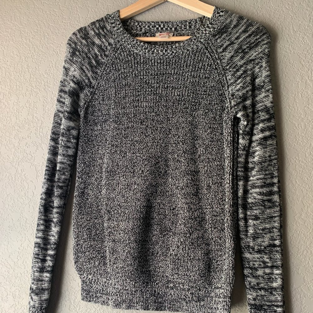 Mossimo Crew Neck Sweater